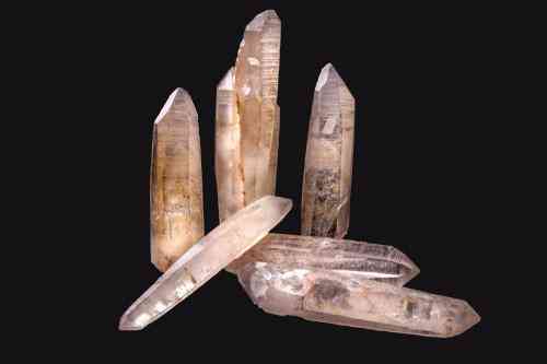 天然水晶球怎么辨別真假(水晶鑒別最簡(jiǎn)單方法)插圖7