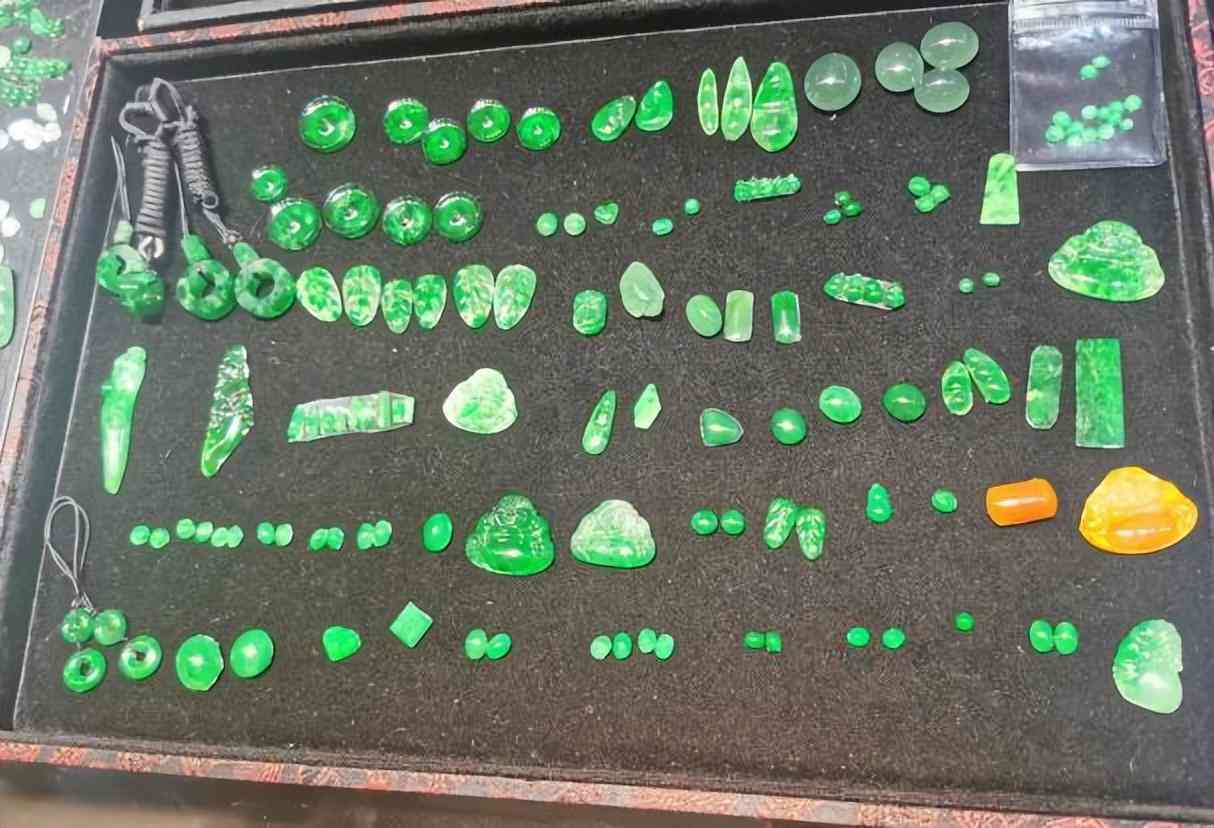 白皮翡翠原石毛料(白皮 翡翠原石)插圖9