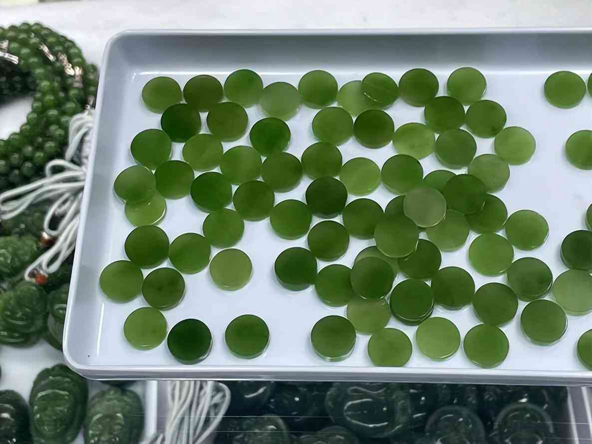 白皮翡翠原石毛料(白皮 翡翠原石)插圖11