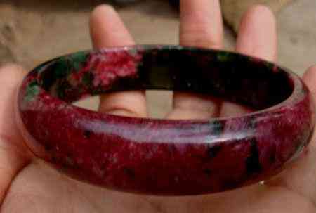 東陵石手鐲價格(東陵石多少錢一克)插圖24