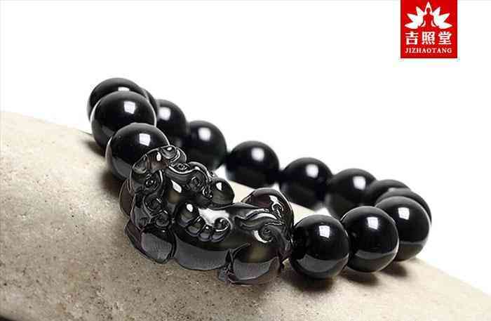 男士貔貅手鏈怎么戴是正確的(男士貔貅手鏈應(yīng)該戴在左手還是右手)插圖1