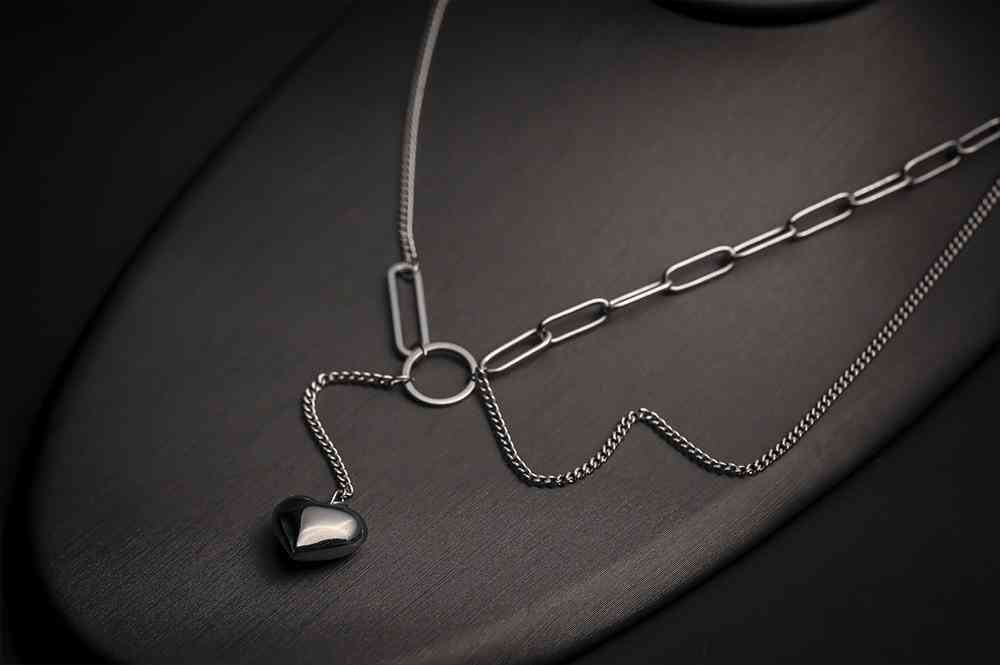 千足銀和萬足銀的區(qū)別(千足銀和萬足銀的區(qū)別哪個好)