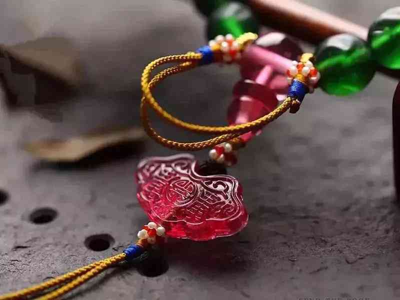 紫水晶和黃水晶哪個(gè)更招財(cái)(黃水晶適合什么屬相的人)插圖15