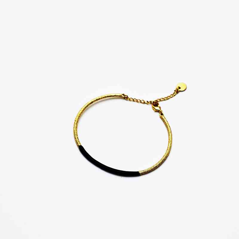 金戒指怎么保養(yǎng)(晚上睡覺戴黃金對(duì)身體好不好)插圖1