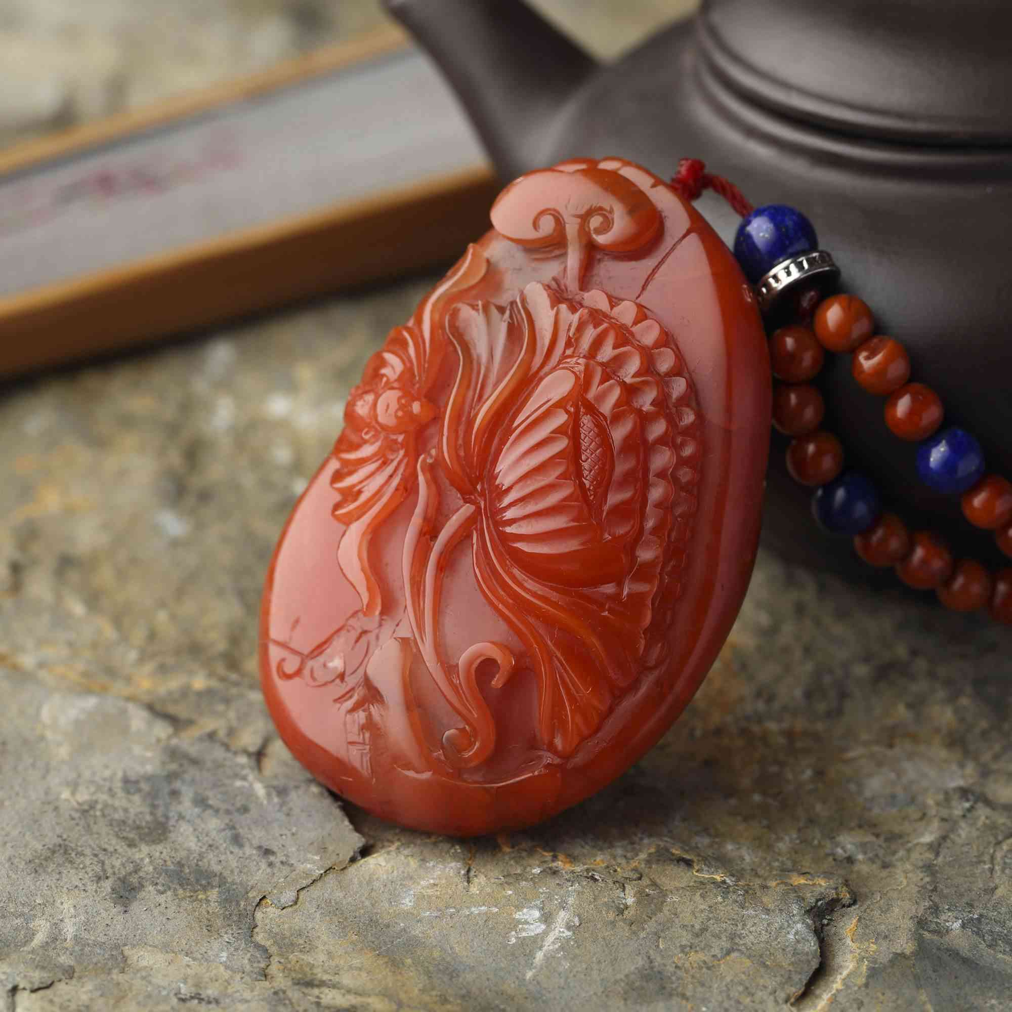 珍珠和玉哪個更養(yǎng)人(什么玉最好有靈性養(yǎng)人)插圖1