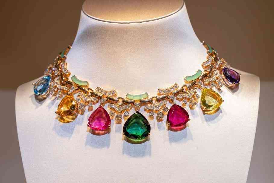 寶格麗項鏈慈善款(寶格麗項鏈慈善款是什么材質(zhì)的)插圖10