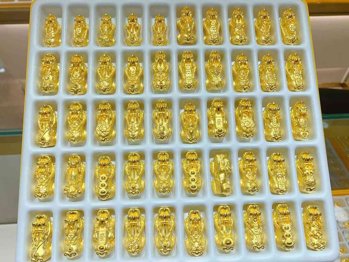 老鳳祥999黃金多少錢一克(老廟黃金多少錢一克)插圖5