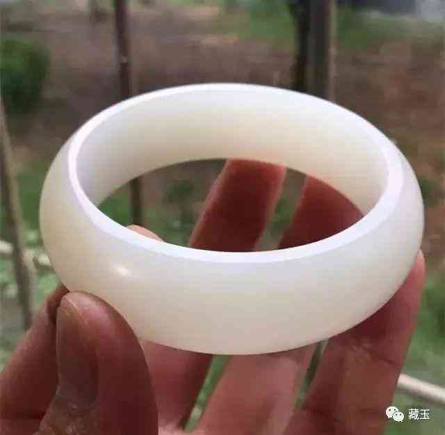 和田玉手鐲回收價(jià)格(和田玉首飾回收)插圖8