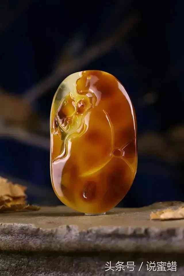 長期佩戴琥珀的功效與作用(琥珀戴久了會有靈性嗎)插圖19