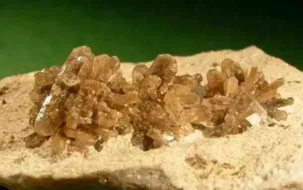 常見的玉石種類有哪些(常見的玉石品種有哪些)插圖27