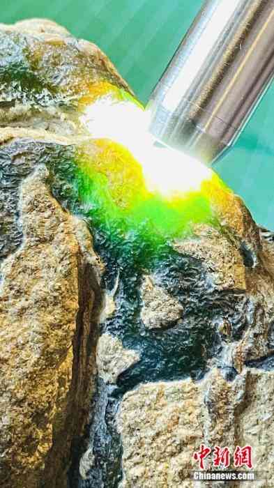 中國哪些地方有翡翠原石(中國哪里有翡翠石頭)插圖1