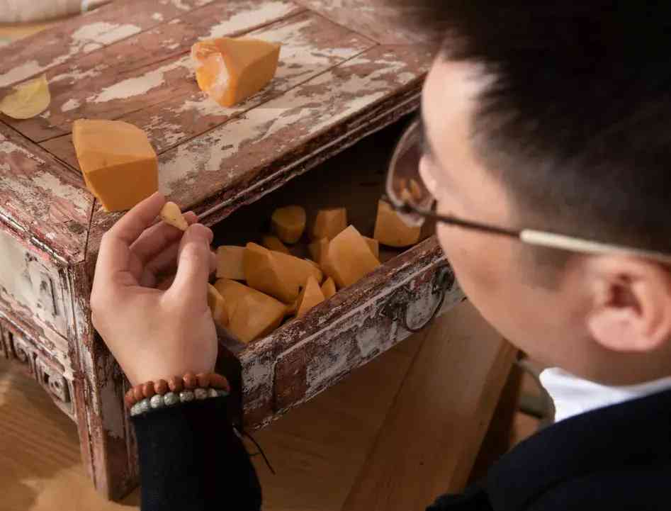 緬甸黃玉值錢嗎(緬甸黃玉屬于什么檔次)插圖4