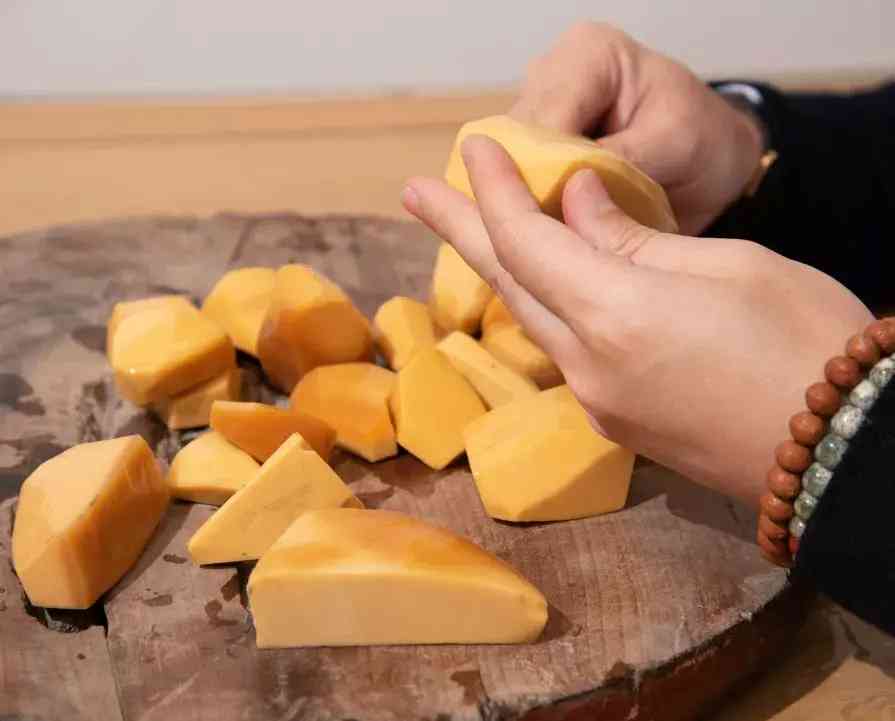 緬甸黃玉值錢嗎(緬甸黃玉屬于什么檔次)插圖5