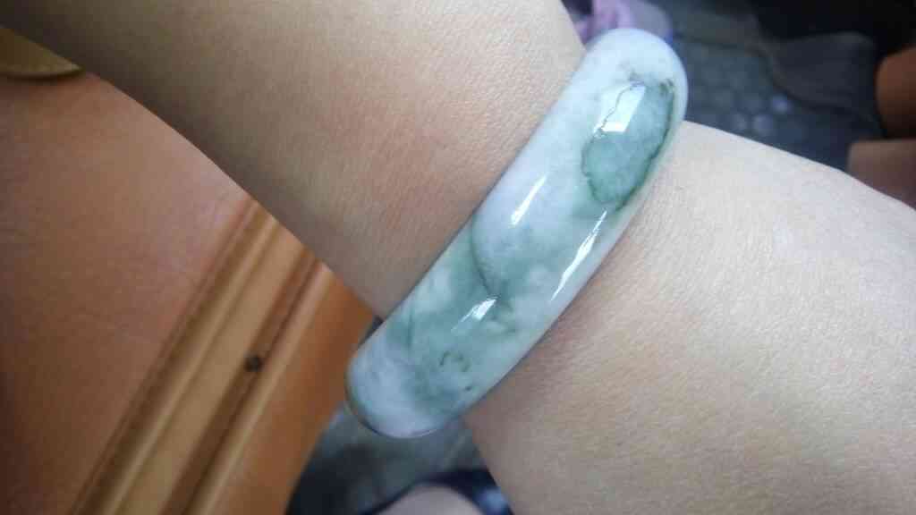 玉鐲戴多久就認(rèn)主人了(五大生肖不適合戴玉)插圖4