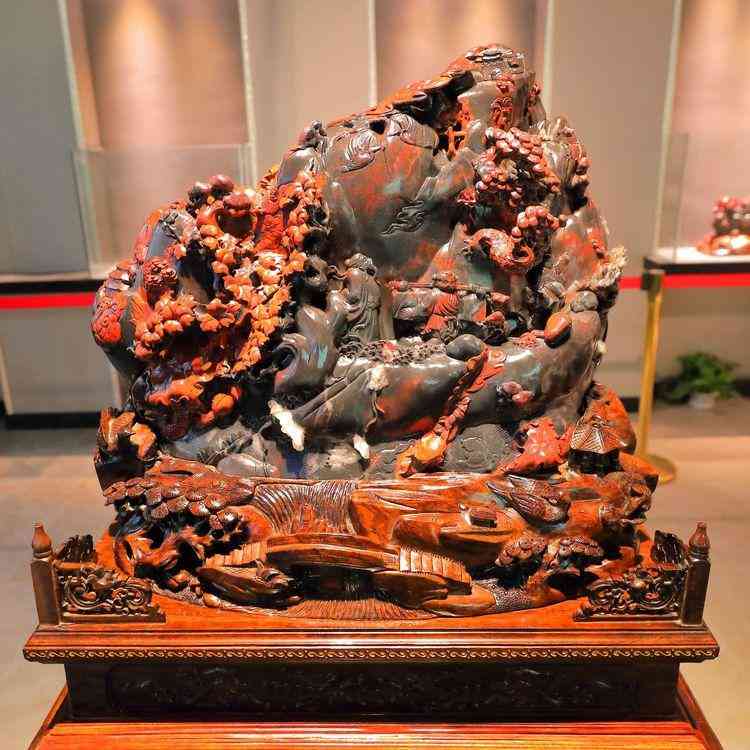 桂林雞血玉全是假的(三種女人不適合戴玉)插圖5