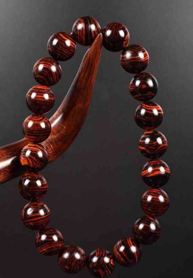 海南黃花梨手串價格(海南黃花梨手串真假辨別)插圖1