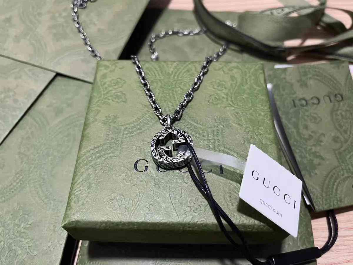 女生戴925銀項鏈丟人嗎(女生戴925銀項鏈丟人嗎)插圖1