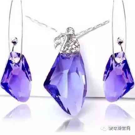 施華洛世奇水晶是天然的嗎(施華洛世奇水晶是什么材質(zhì)的)插圖1