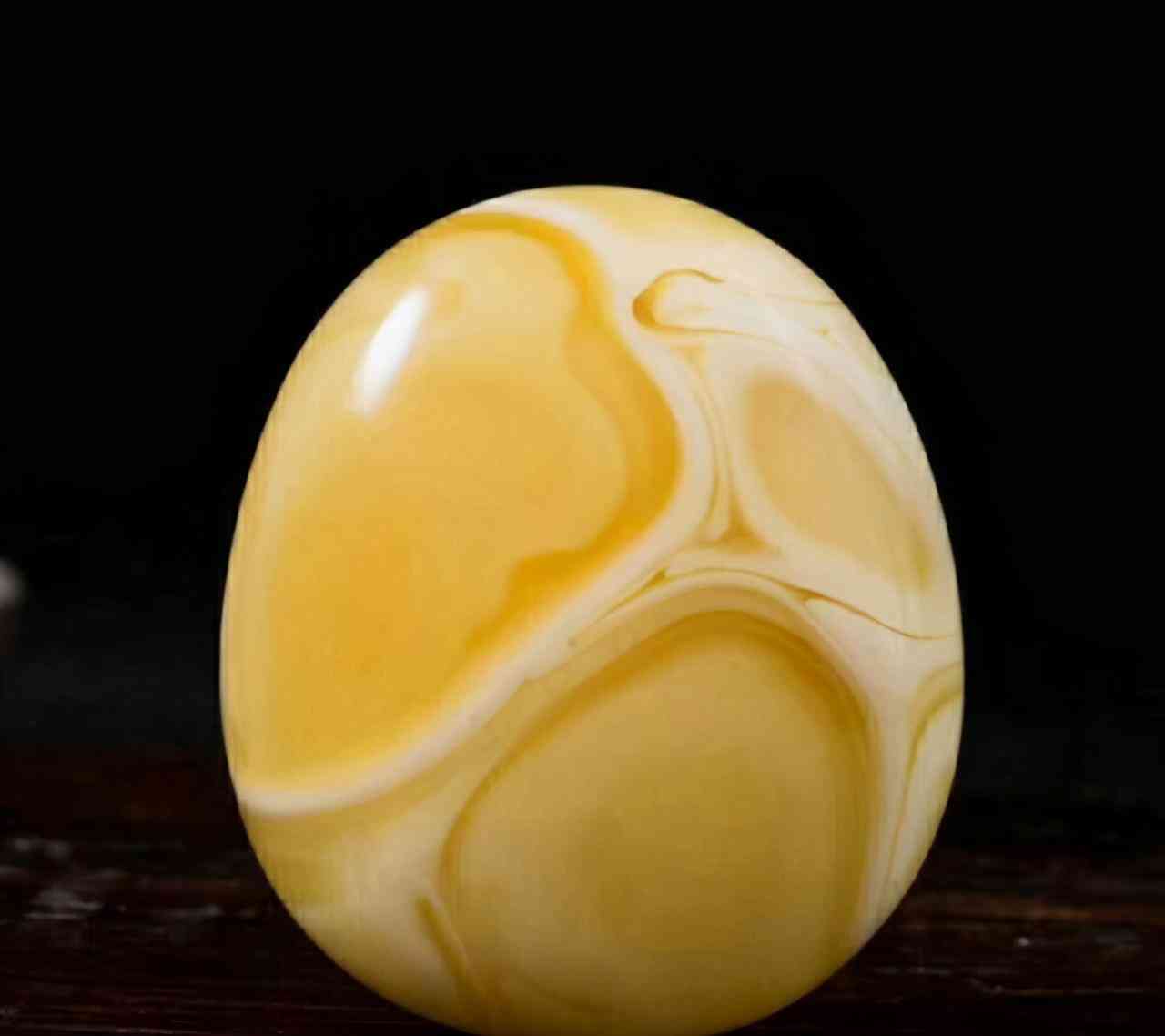 血琥珀的價格是多少一克(血琥珀價格多少錢一克)插圖1