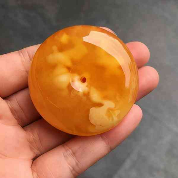 血琥珀的價格是多少一克(血琥珀價格多少錢一克)插圖3