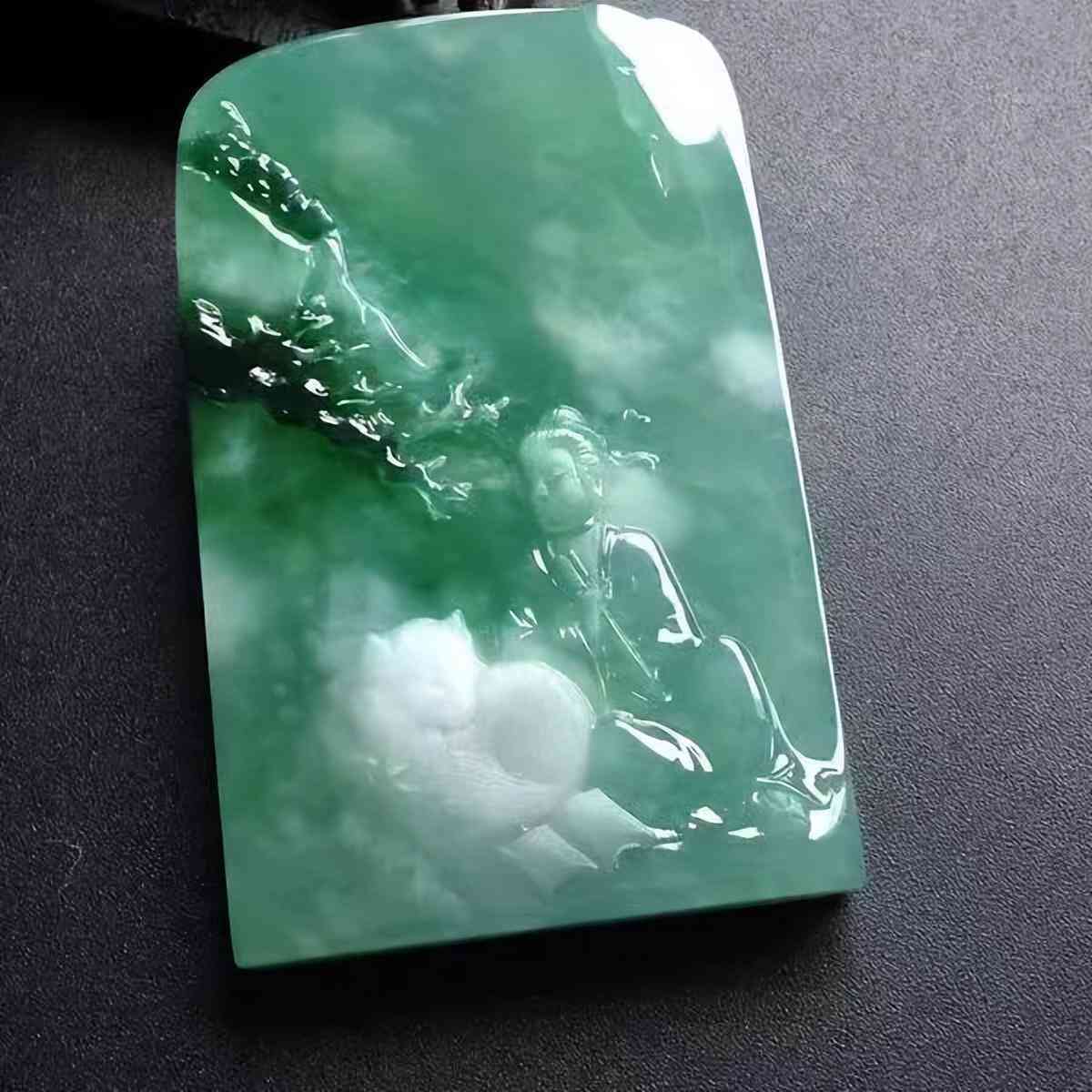 翡翠里面全是棉絮狀物(翡翠過(guò)燈全是棉絮狀是啥種)插圖7