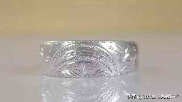 怎么清洗銀項鏈(自己怎么清洗銀項鏈)插圖3