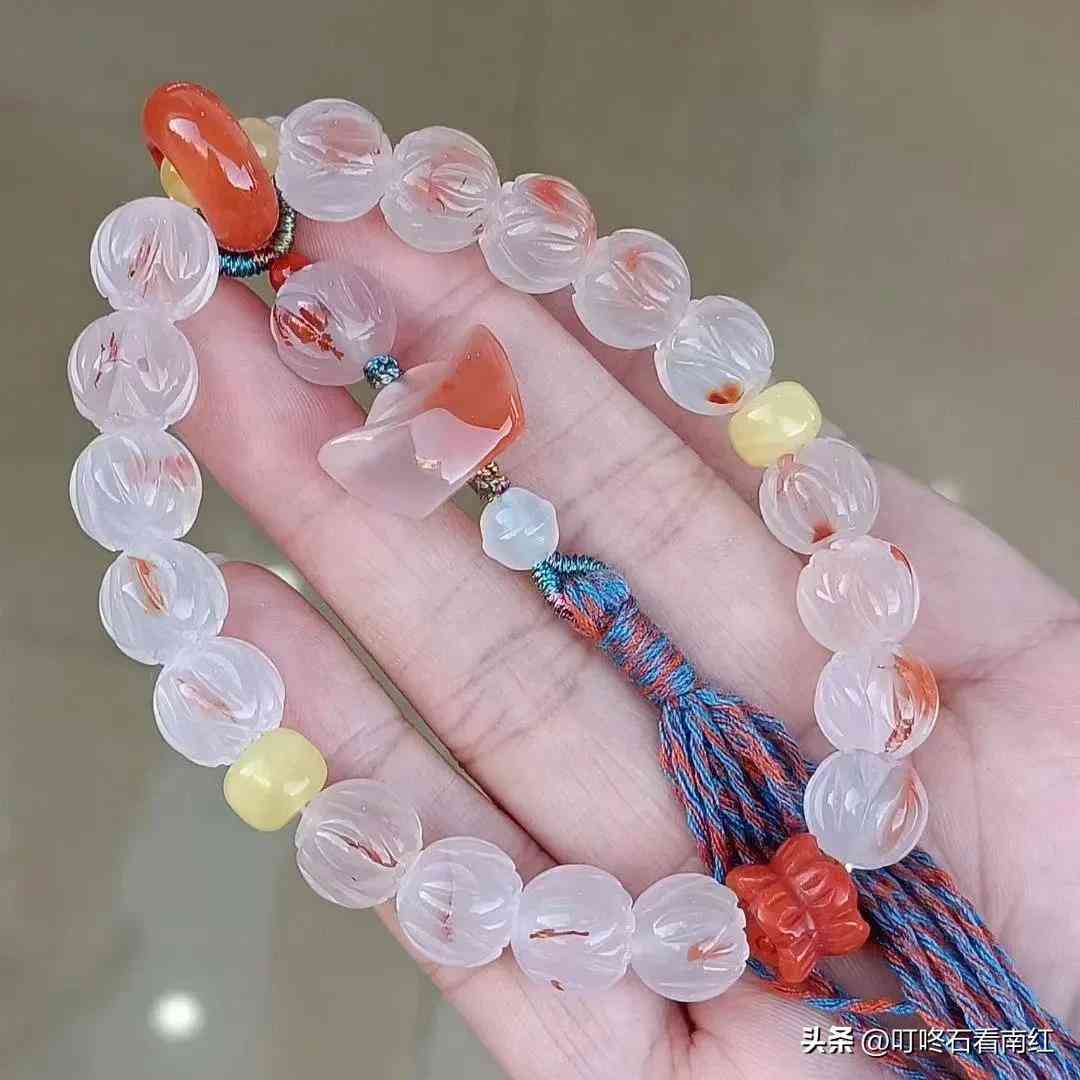 南紅瑪瑙手串(南紅瑪瑙手串的功效與作用)插圖4