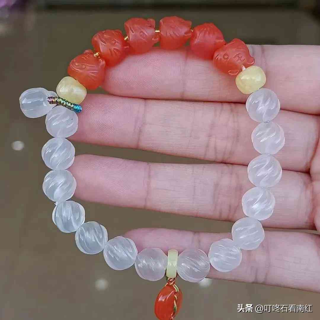 南紅瑪瑙手串(南紅瑪瑙手串的功效與作用)插圖8