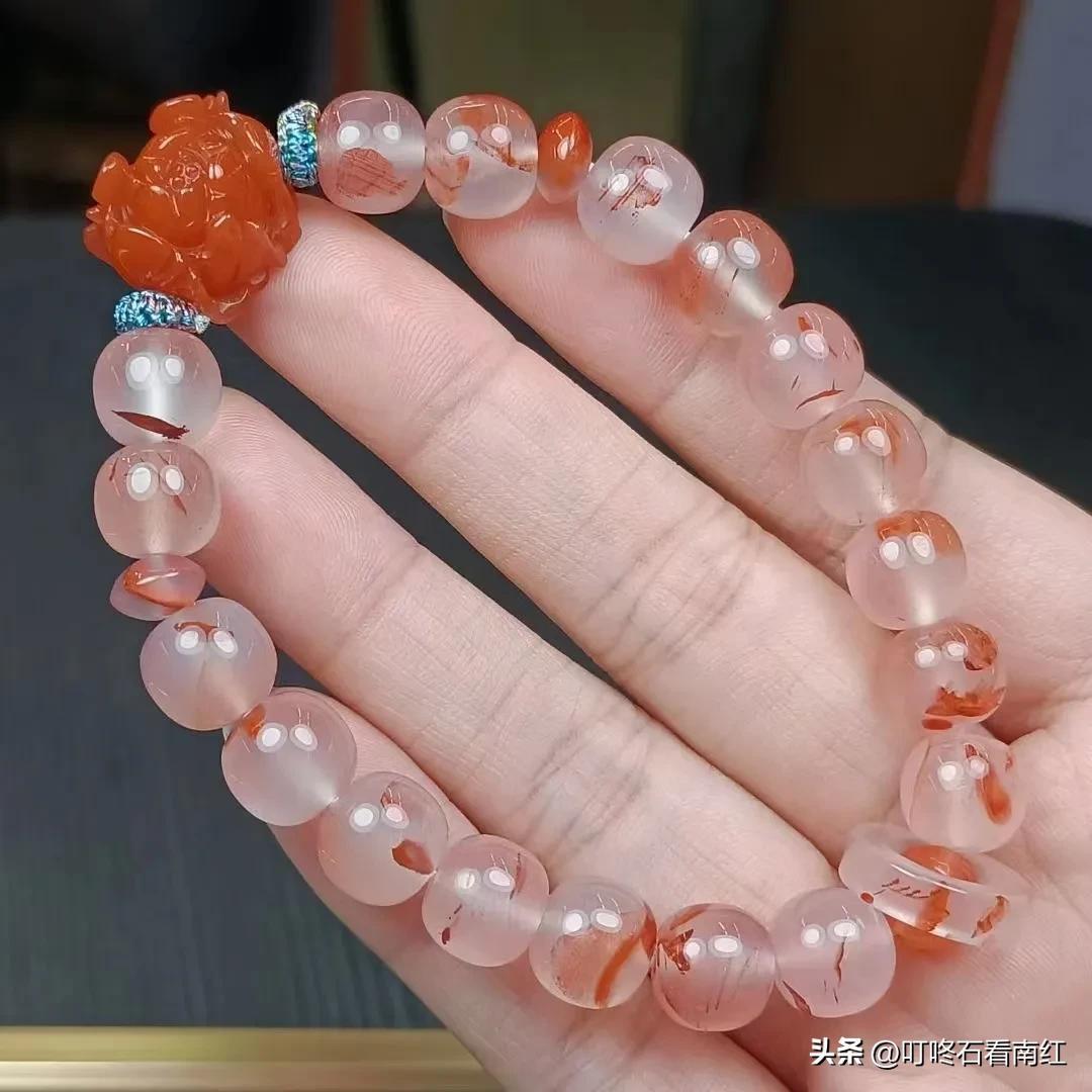 南紅瑪瑙手串(南紅瑪瑙手串的功效與作用)插圖9
