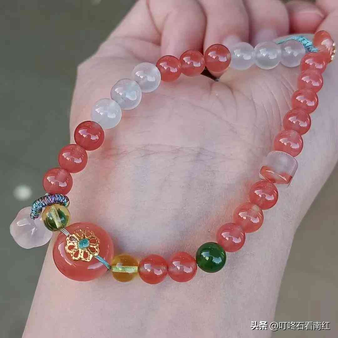 南紅瑪瑙手串(南紅瑪瑙手串的功效與作用)插圖10
