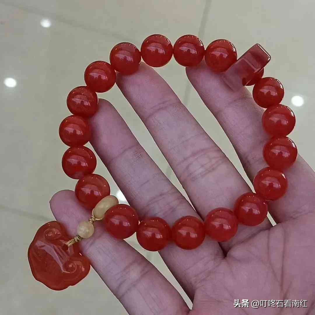南紅瑪瑙手串(南紅瑪瑙手串的功效與作用)插圖19