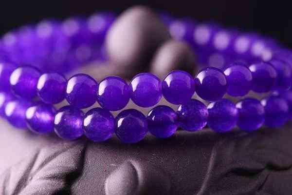 老坑冰種翡翠是什么意思(冰種和糯種哪個(gè)好)插圖3