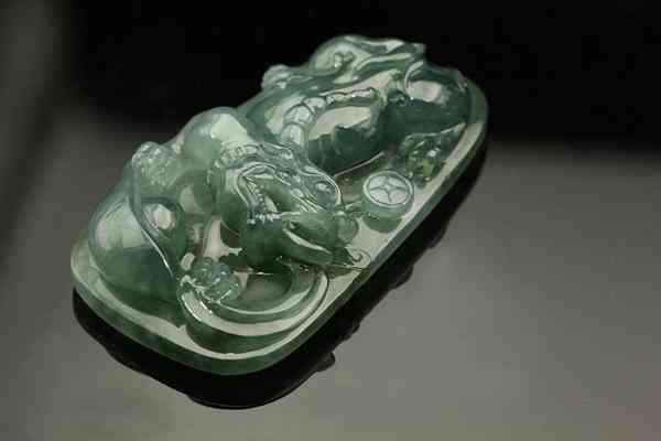 老坑冰種翡翠是什么意思(冰種和糯種哪個(gè)好)插圖6