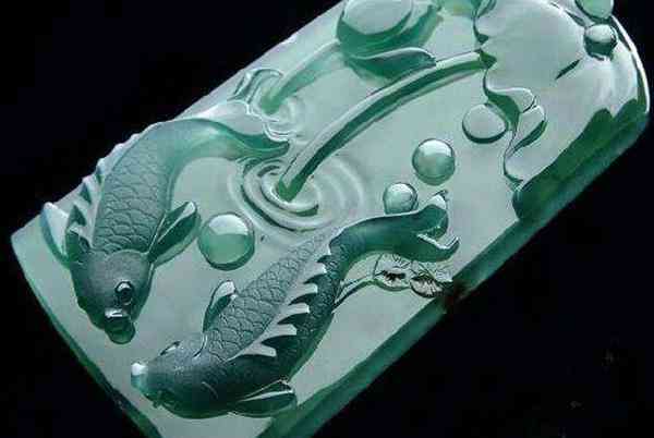 老坑冰種翡翠是什么意思(冰種和糯種哪個(gè)好)插圖8