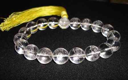 女生佩戴茶水晶的禁忌(女生佩戴茶水晶的禁忌是什么)插圖3