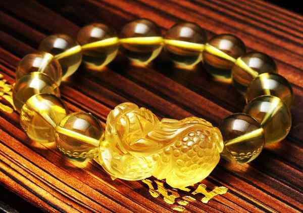 女生佩戴茶水晶的禁忌(女生佩戴茶水晶的禁忌是什么)插圖6