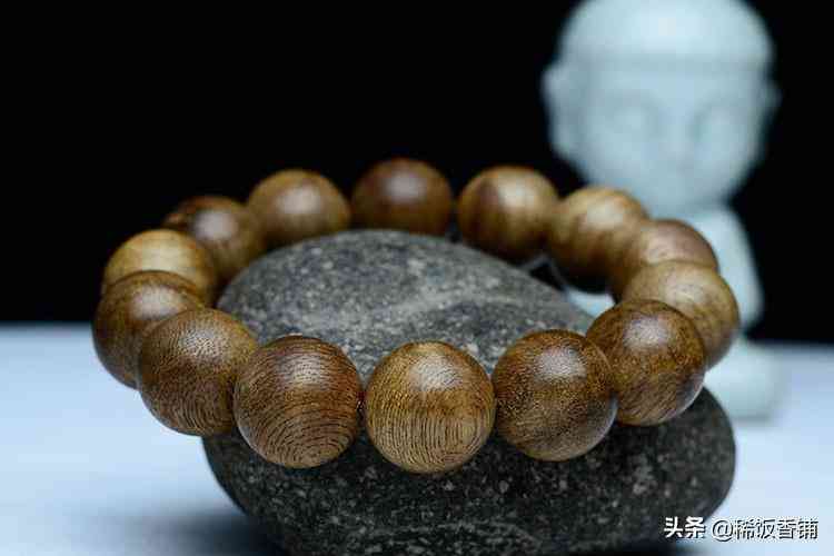 沉香手串佩戴十大禁忌(沉香手串有什么作用與功效)插圖6