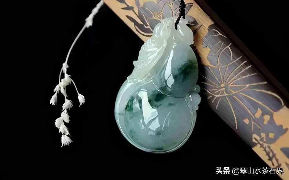 翡翠專業(yè)知識大全(翡翠的專業(yè)知識和語術(shù))插圖16