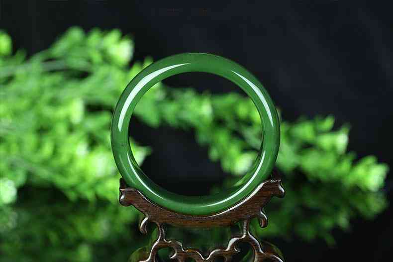 男人戴玉10大禁忌(男人戴玉的禁忌)