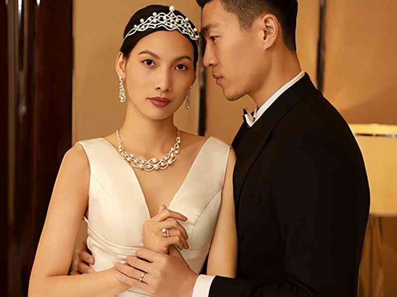 結(jié)婚女生戴戒指戴哪只手(結(jié)婚的女生戒指戴哪只手)插圖1