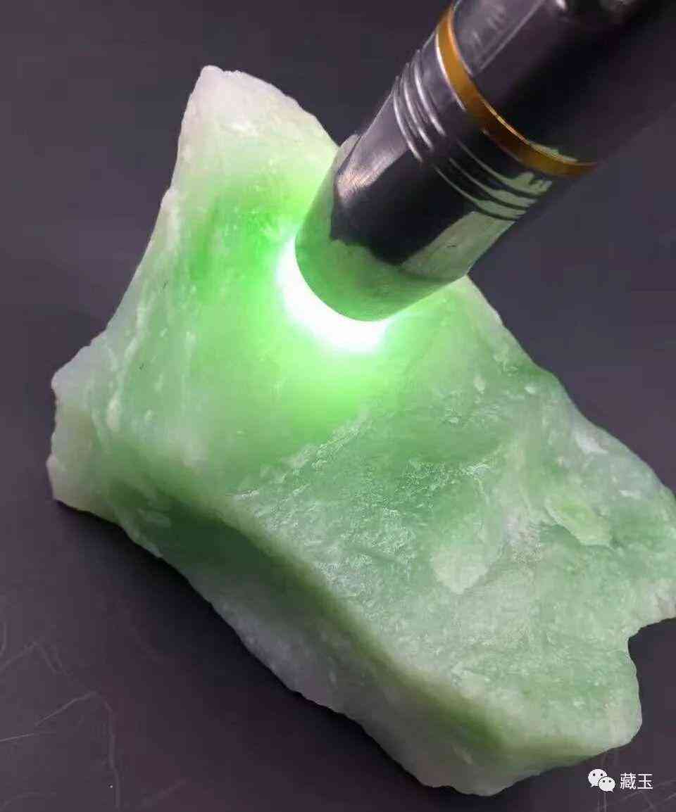 翠青玉手鐲價格(翠青手鐲圖片)插圖16