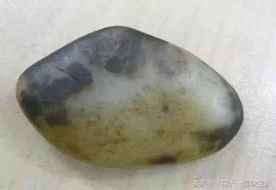 金絲玉為什么不建議戴(金絲玉為什么不建議戴右手)插圖14