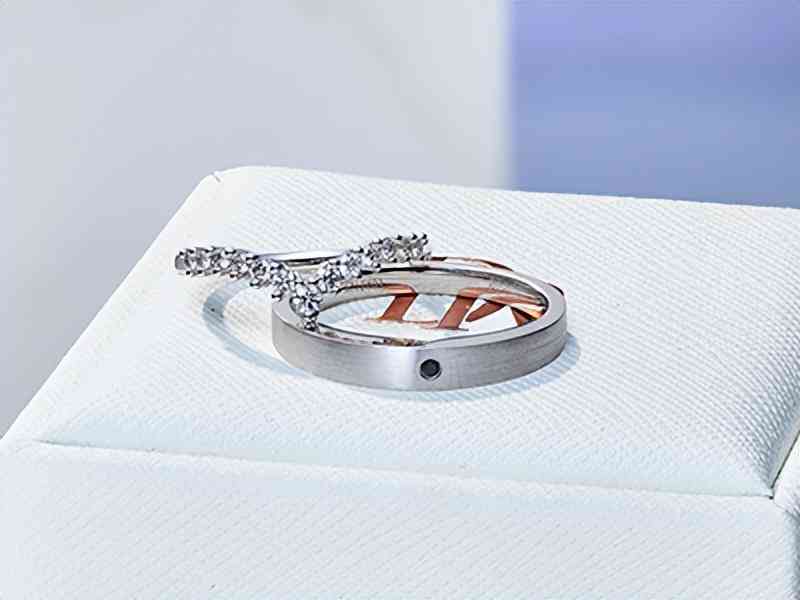 訂婚戒指什么牌子好(訂婚戒指什么牌子好看)插圖1