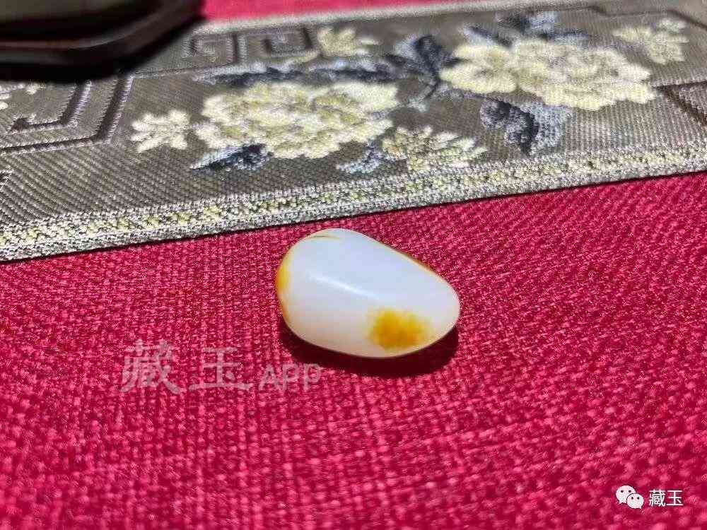 和田玉籽料手串價(jià)格(周大福和田玉手串值得買嗎)插圖5