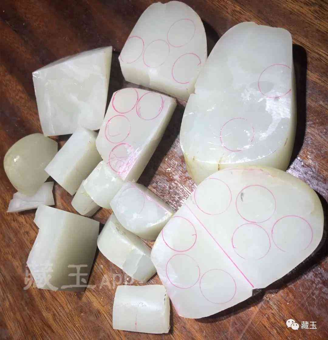 和田玉籽料手串價(jià)格(周大福和田玉手串值得買嗎)插圖16