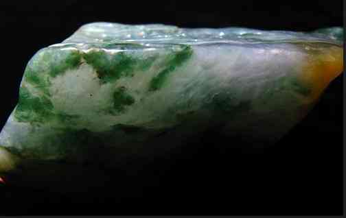 翡翠原石產(chǎn)地是哪里(翡翠原石產(chǎn)自哪里)插圖1