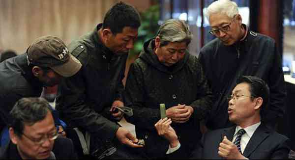 玉怎么看真假鑒別方法(玉要怎么樣看真假)插圖1