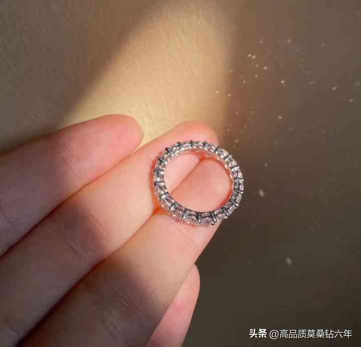 莫桑鉆值錢嗎一克拉多少錢(莫桑鉆一克拉的價(jià)格)插圖3