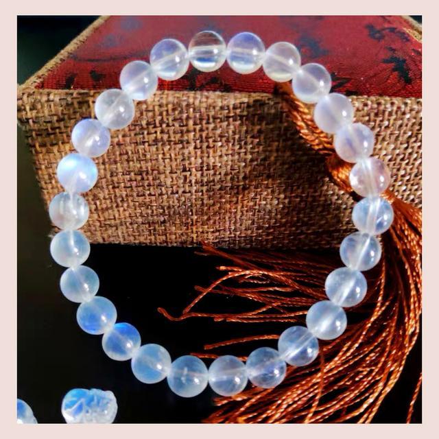 灰月光石戴左手還是右手(灰月光石不能亂戴)插圖2