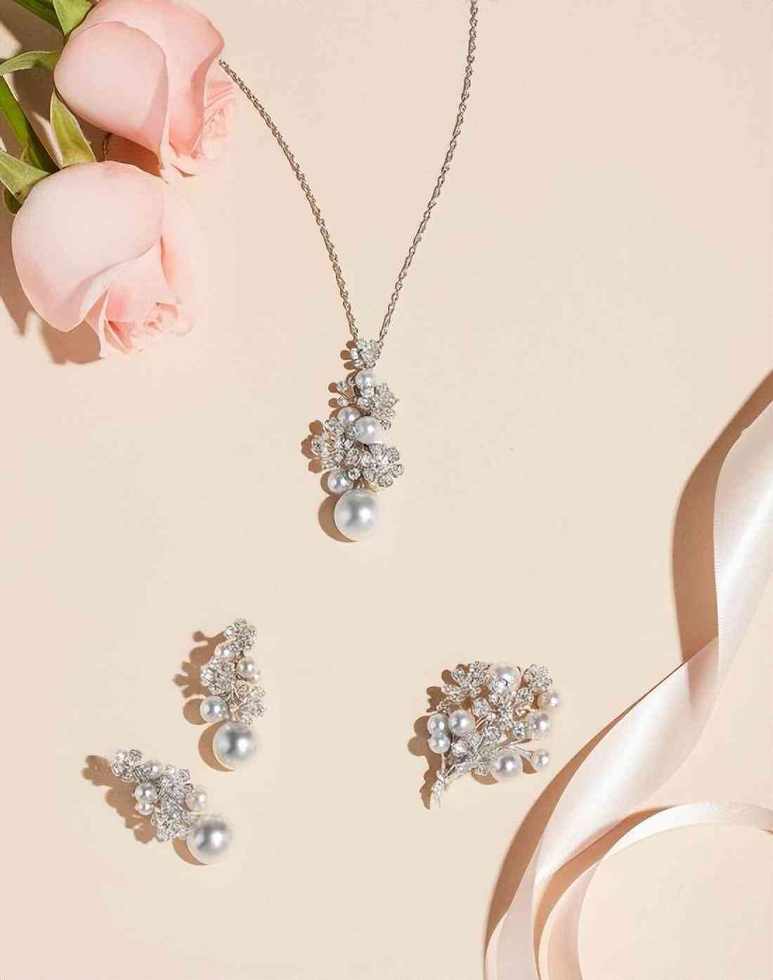 全球十大對(duì)戒品牌排行榜(hw海瑞溫斯頓鉆戒)插圖17